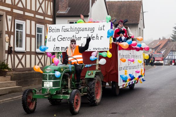 faschingsumzug-2015-22-20150217-1189843069DBEFFC54-0340-156F-D8FC-71E3DD63C338.jpg